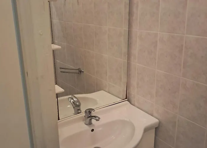 Vittoria Homes / Casa Angelina *